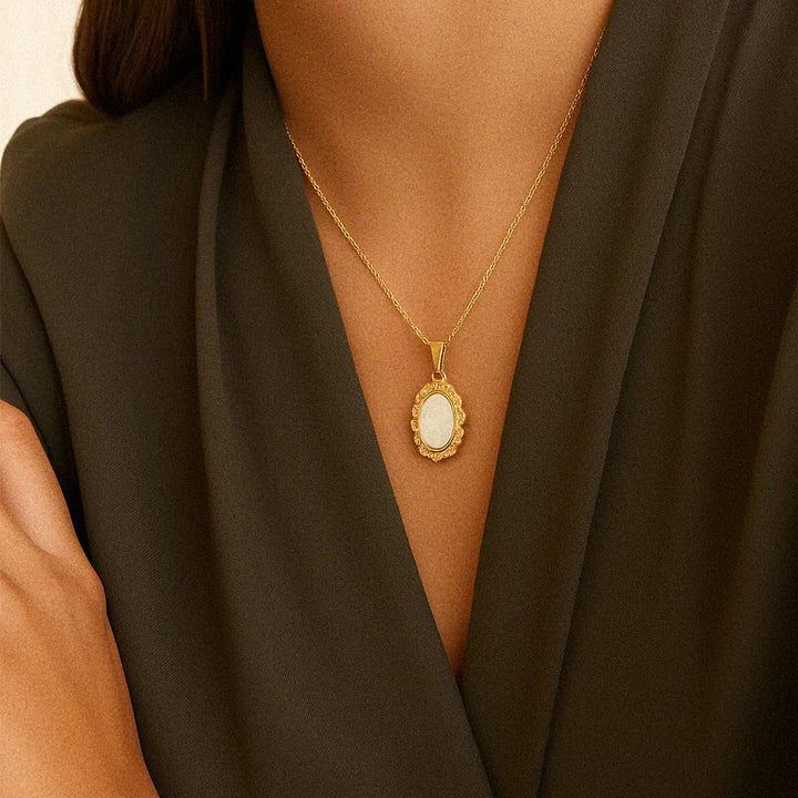 Roselle Vintage Mother Of Pearl Pendant