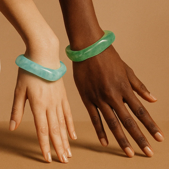 Avaria Acrylic Bangle