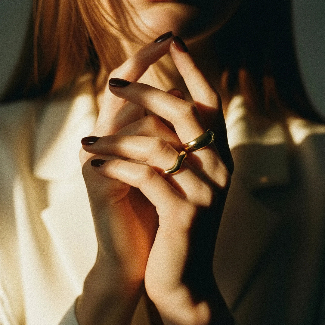 Lunaria Gold Wave Ring