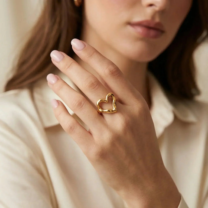 Verity Heart Ring
