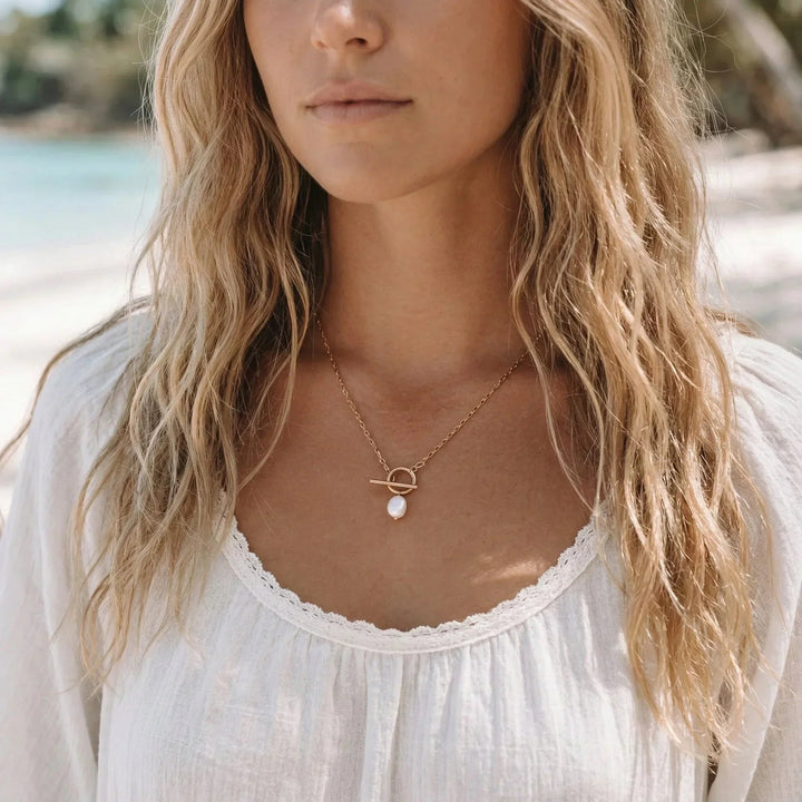 Aphrodite Freshwater Pearl Necklace