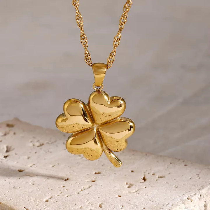 Ella Clover Gold Necklace