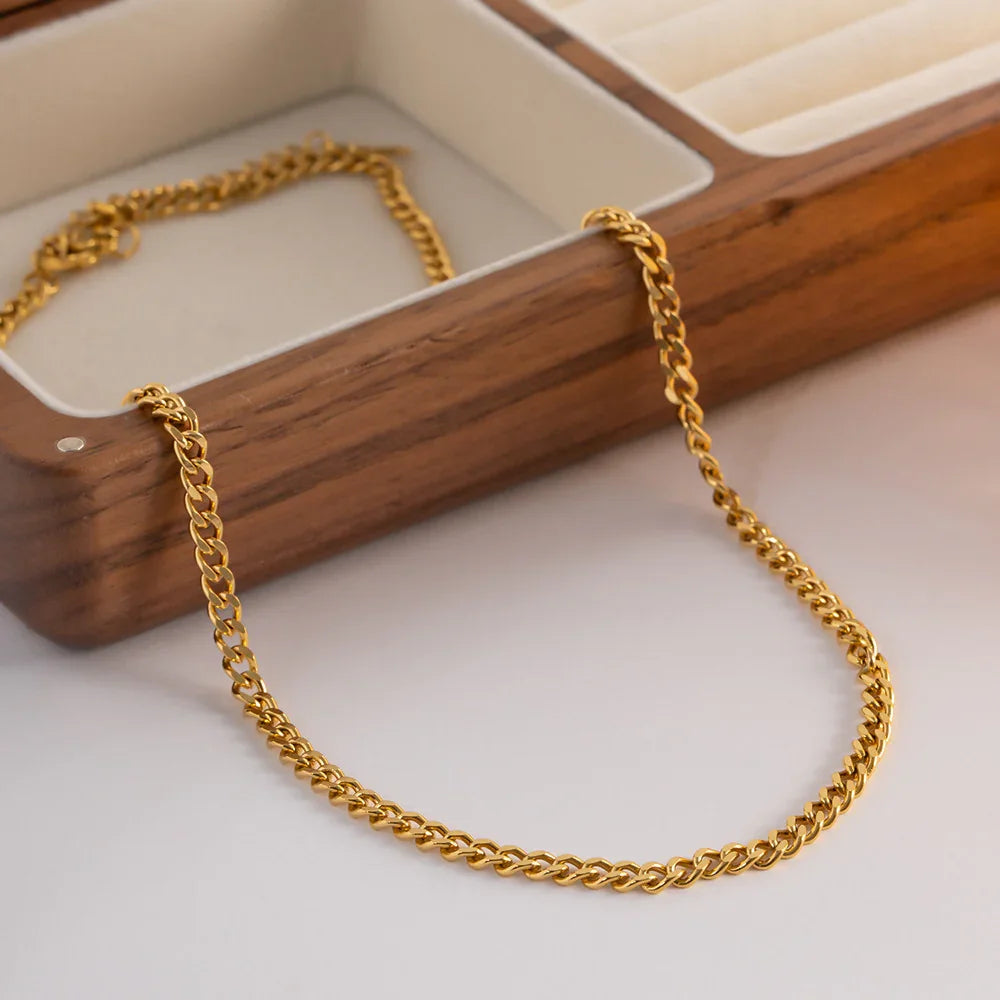 Avana Gold Chain Necklace