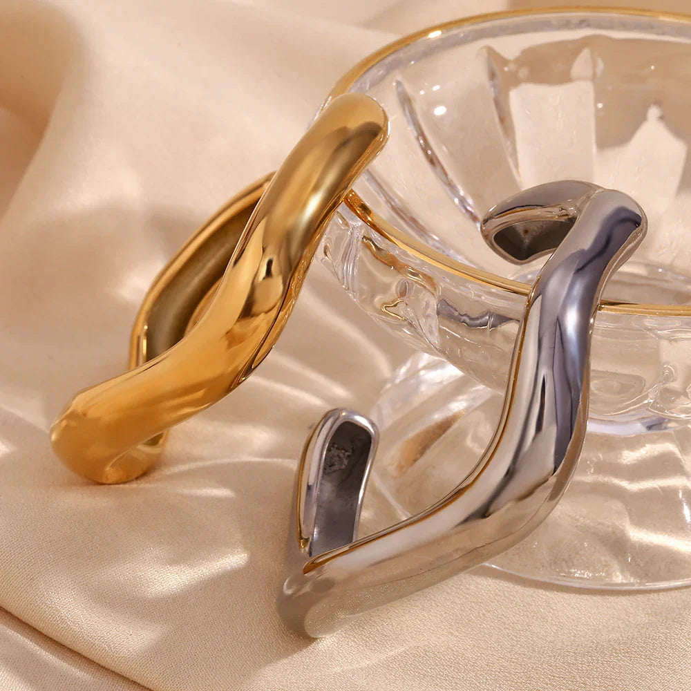 Zaria Asymmetrical Gold Bangle