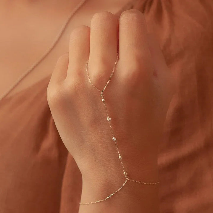 Evelyne Gold Chain Bracelet
