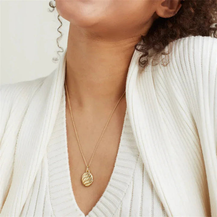 Linda Gold Croissant Necklace