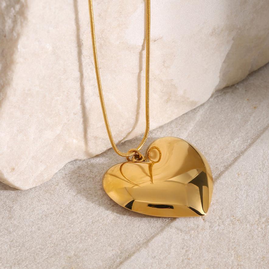 Roberta Heart Necklace