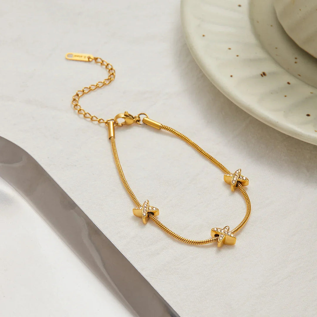 Brienne Diamond Cross Herringbone Bracelet