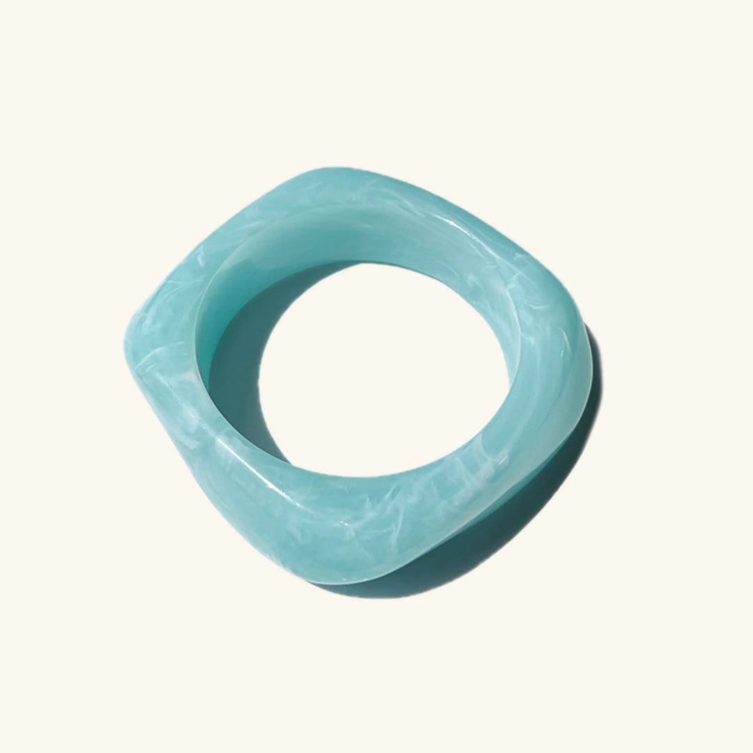 Avaria Acrylic Bangle