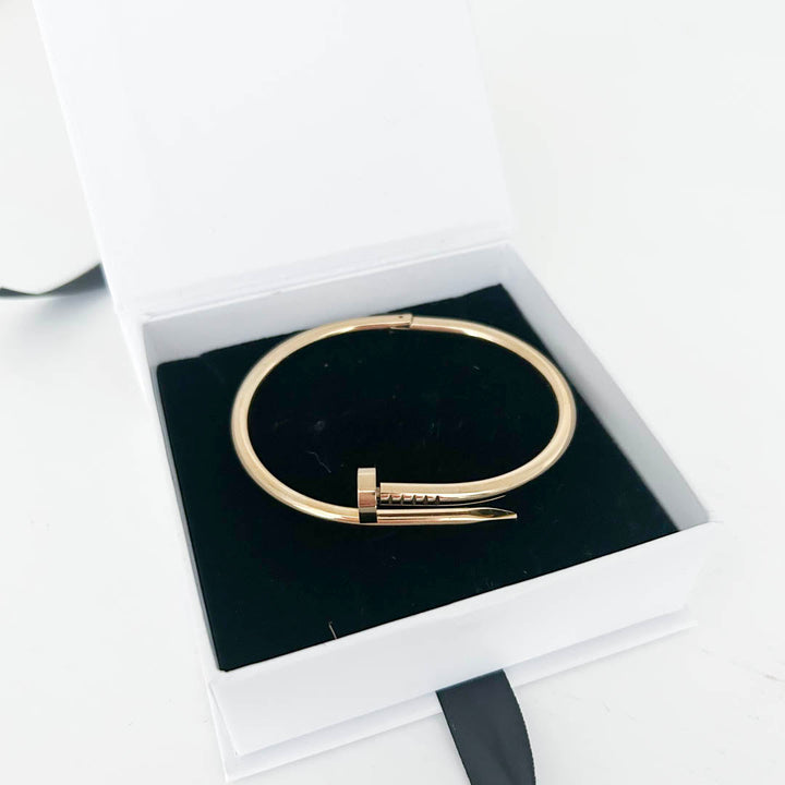 GIFT BOX