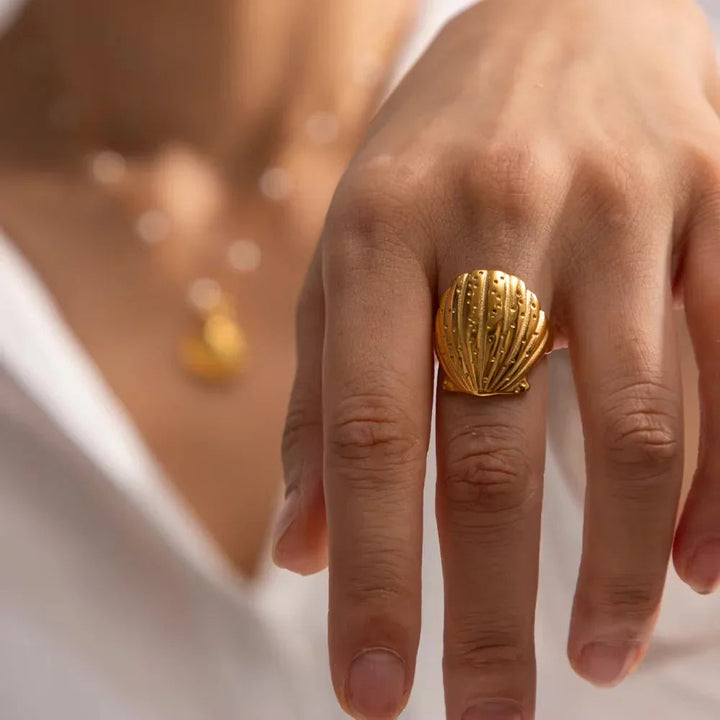 Aloha Gold Seashell Ring