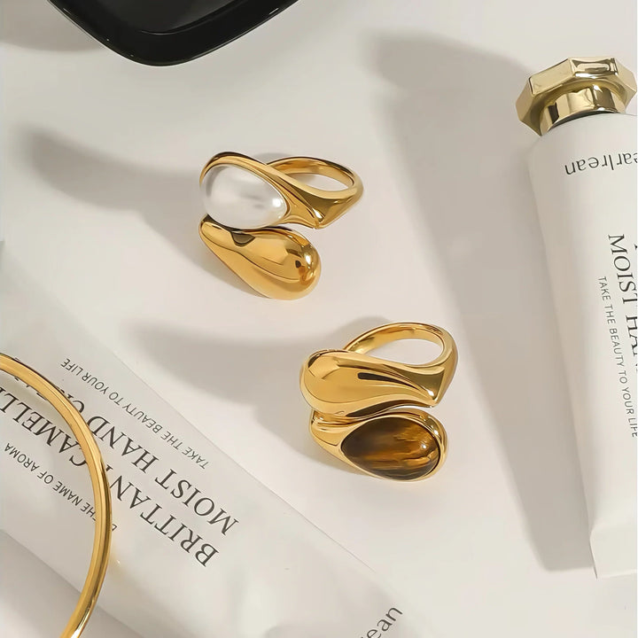 Mara Amber Pearl Ring