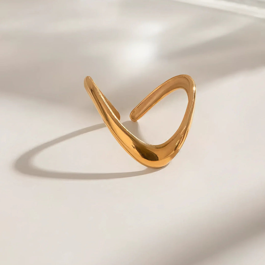 Paisley Gold Arc Ring