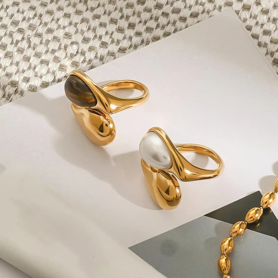 Mara Amber Pearl Ring
