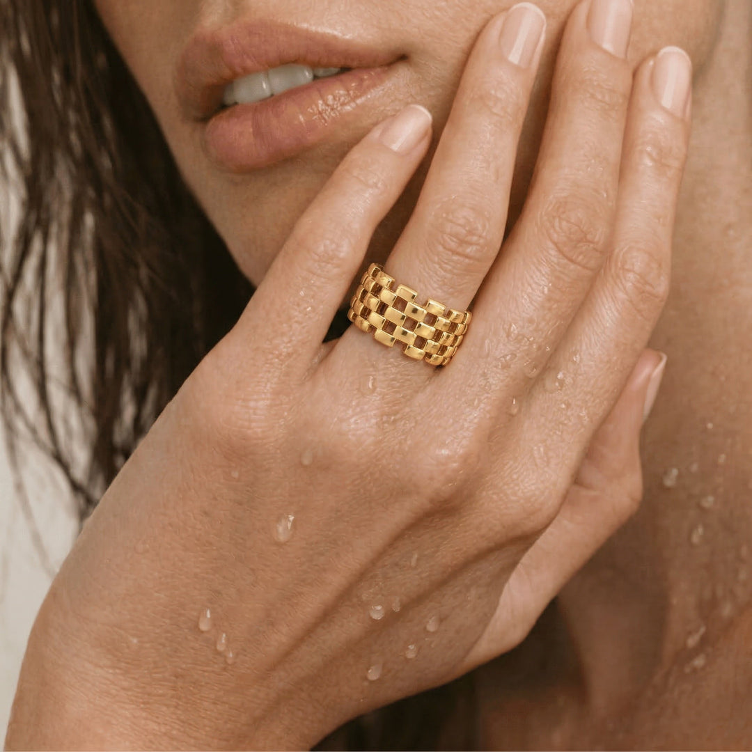 DELISSA RING